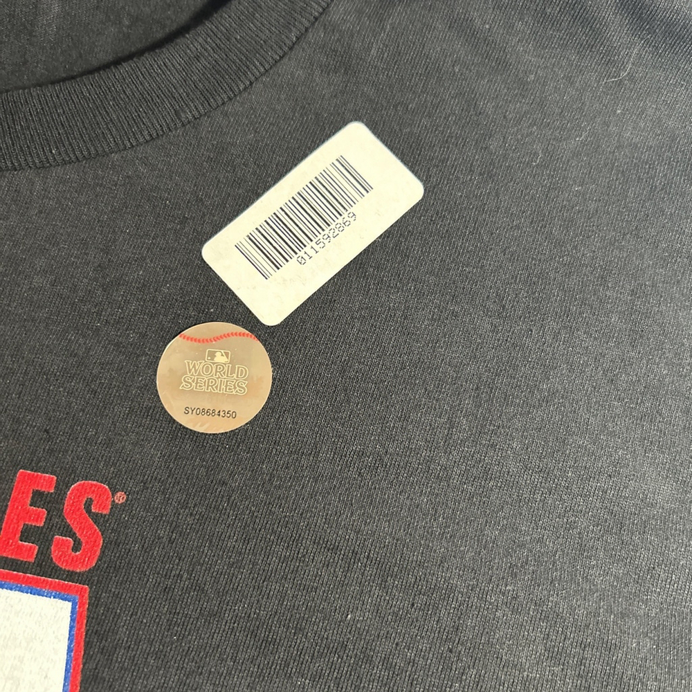 St Louis Cardinals Men’s Large 2011 World Series Long Sleeve Shirt With Stickers - Picture 5 of 5